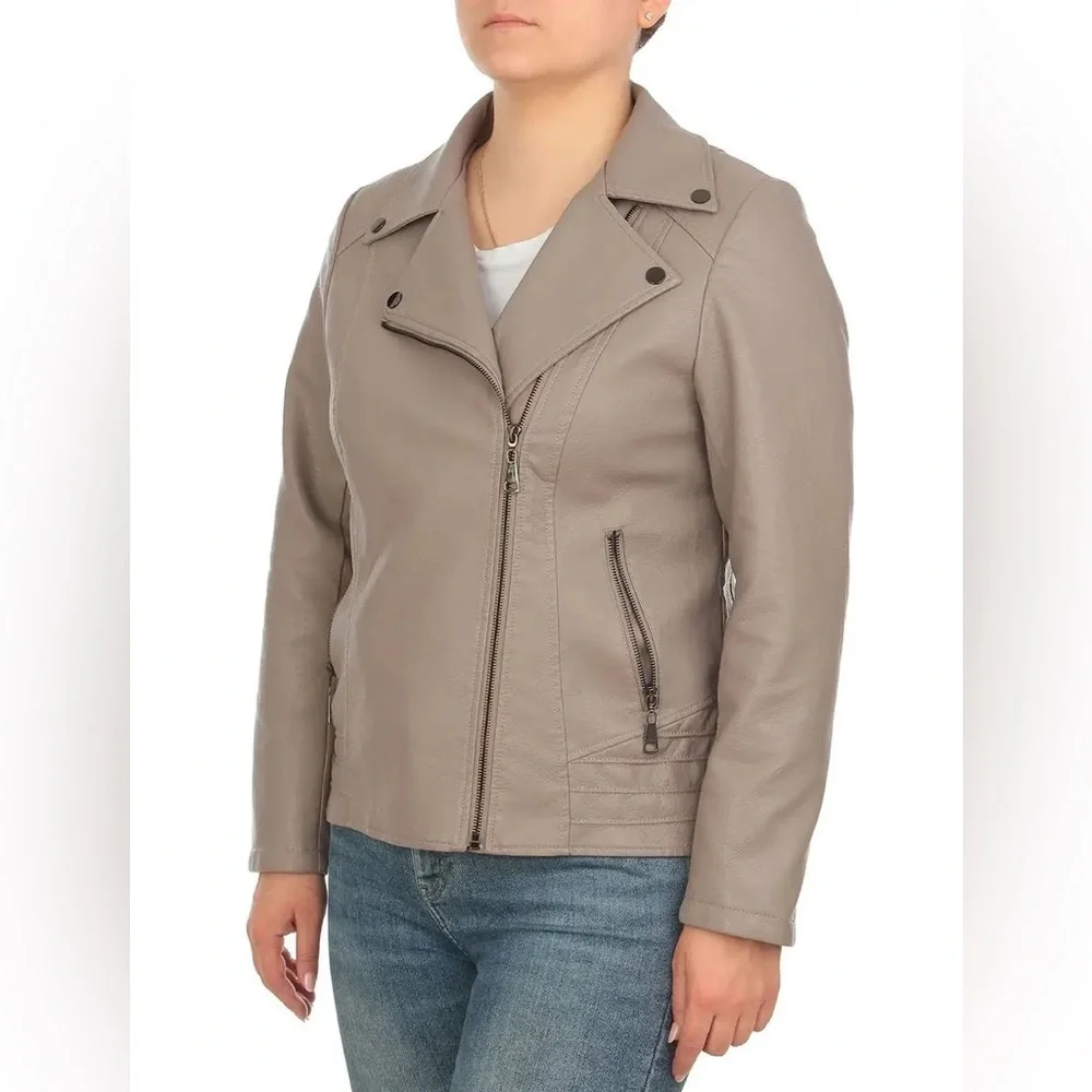BLANKNYC Women’s Notch Lapels Faux Leather Moto Jacket Plus Size 3X NWT - Picture 2 of 5